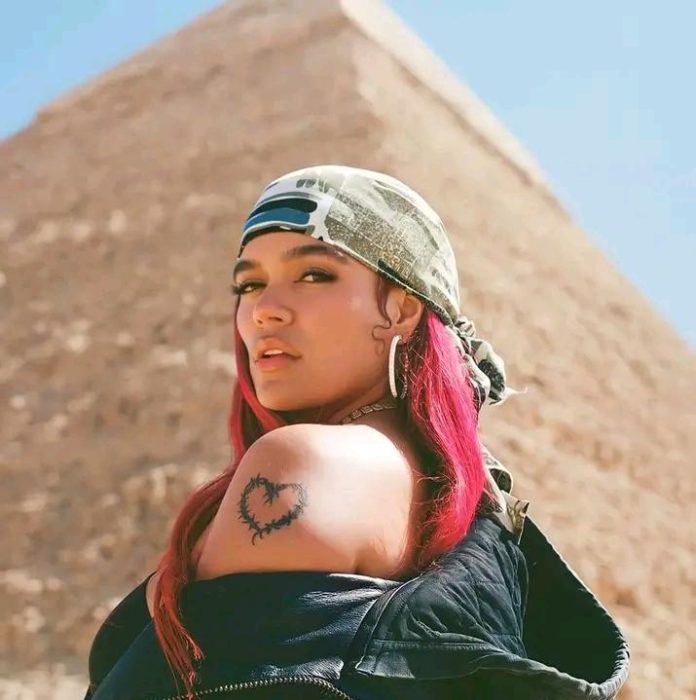 Karol G Estrena El Videoclip De «Cairo» - BavaroNews